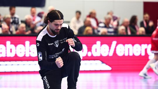 Mit elf Paraden war Can Adanir in Elsenfeld ein großer Rückhalt für seinen TuS Ferndorf. Mit elf Paraden war Can Adanir in Elsenfeld ein großer Rückhalt für seinen TuS Ferndorf.