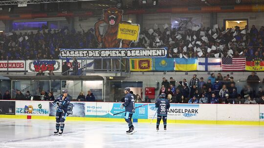 Das Icehouse wird am Freitag wieder hervorragend besucht sein, wenn der EHC Neuwied sein Heimspiel im Play-off-Halbfinale gegen Das Icehouse wird am Freitag wieder hervorragend besucht sein, wenn der EHC Neuwied sein Heimspiel im Play-off-Halbfinale gegen