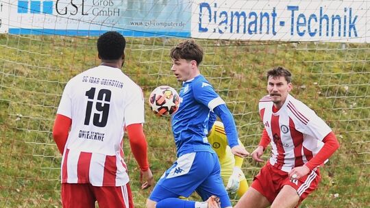Zu Null soll der SC Idar-Oberstein gegen den FV Eppelborn spielen. Das fordert Trainer Marco Reich. Abwehrchef Kevin Kraus und J Zu Null soll der SC Idar-Oberstein gegen den FV Eppelborn spielen. Das fordert Trainer Marco Reich. Abwehrchef Kevin Kraus und J