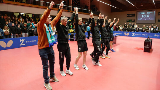 Gibt es ein Happy End für den TTC Zugbrücke Grenzau? Fünf Spiele stehen noch aus in dieser Saison, drei davon innerhalb von nur Gibt es ein Happy End für den TTC Zugbrücke Grenzau? Fünf Spiele stehen noch aus in dieser Saison, drei davon innerhalb von nur