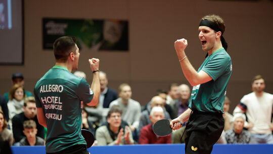 Wie kurz vor Heiligabend in eigener Halle waren es nun auch im Rückspiel in Fulda Martin Allegro (links) und Luka Mladenovic (re Wie kurz vor Heiligabend in eigener Halle waren es nun auch im Rückspiel in Fulda Martin Allegro (links) und Luka Mladenovic (re