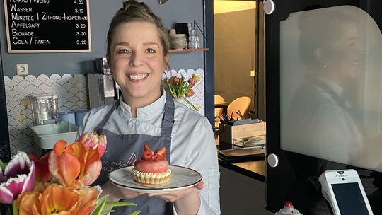 Gelebte Tradition in Mendig: Aus dem ursprünglichen Spezialitäten- und Lebensmittelladen von Oma Hedwig Kranz wurde nun ein Tört Gelebte Tradition in Mendig: Aus dem ursprünglichen Spezialitäten- und Lebensmittelladen von Oma Hedwig Kranz wurde nun ein Tört