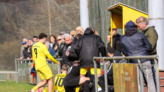 In Hoppstädten wird es am Donnerstag für die Zuschauer wieder richtig spannend, denn es wird zur Sache gehen im Derby zwischen d In Hoppstädten wird es am Donnerstag für die Zuschauer wieder richtig spannend, denn es wird zur Sache gehen im Derby zwischen d