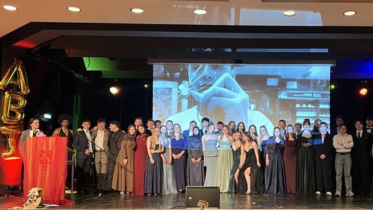 Auf zu neuen Ufern heißt es nun für die Abiturienten der integrierten Gesamtschule. Auf zu neuen Ufern heißt es nun für die Abiturienten der integrierten Gesamtschule.