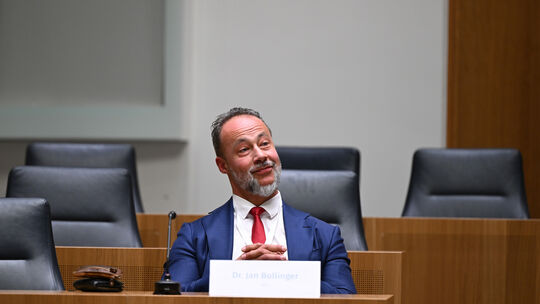 Auf einsamem Posten: Jan Bollinger hat den Rückhalt in der AfD-Fraktion verloren, kurz nach der Landtagswahl wurde er geschasst Auf einsamem Posten: Jan Bollinger hat den Rückhalt in der AfD-Fraktion verloren, kurz nach der Landtagswahl wurde er geschasst