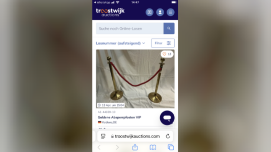 Auch die Absperrbänder, die wohl fast jeder Besucher aus der Nachtwache kennt, stehen zum Verkauf an. Auch die Absperrbänder, die wohl fast jeder Besucher aus der Nachtwache kennt, stehen zum Verkauf an.