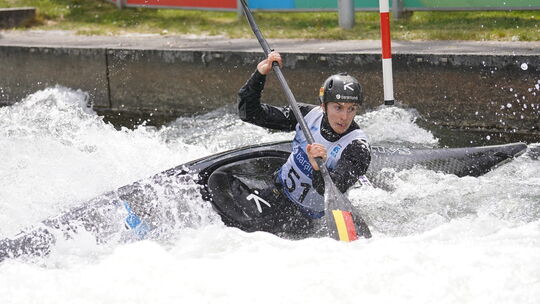 Einmal mehr eine Klasse für sich im wilden Wasser: Ricarda Funk vom KSV Bad Kreuznach. Einmal mehr eine Klasse für sich im wilden Wasser: Ricarda Funk vom KSV Bad Kreuznach.