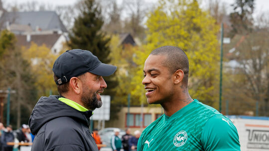 Auf die Qualität von Angreifer Lucas setzt VfR-Trainer Christian Schübelin auch beim Heimspiel gegen den TuS Hackenheim, in dem Auf die Qualität von Angreifer Lucas setzt VfR-Trainer Christian Schübelin auch beim Heimspiel gegen den TuS Hackenheim, in dem