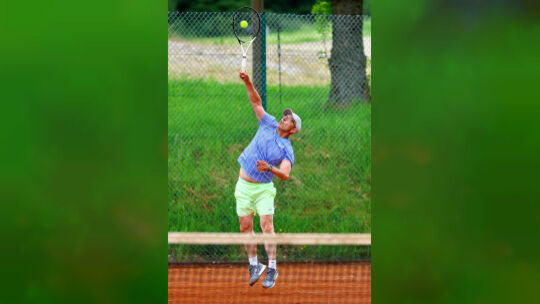Uwe Raab und seine Teamkollegen des TC Laudert mussten sich in der Verbandsliga der Männer 55 dem makellosen Tabellenführer TC T Uwe Raab und seine Teamkollegen des TC Laudert mussten sich in der Verbandsliga der Männer 55 dem makellosen Tabellenführer TC T