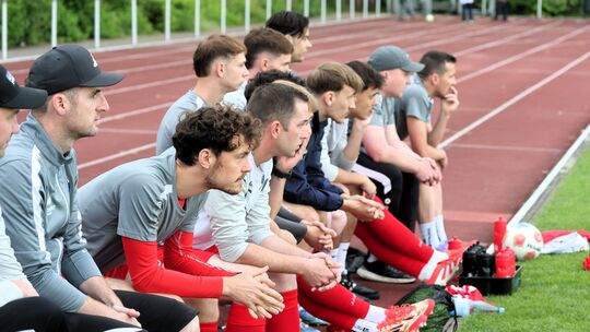 Mit Spannung blicken die Fußballer der SG Maifeld-Elztal Richtung Mittwoch: Gelingt im entscheidenden Spiel bei Rot-Weiss Koblen Mit Spannung blicken die Fußballer der SG Maifeld-Elztal Richtung Mittwoch: Gelingt im entscheidenden Spiel bei Rot-Weiss Koblen