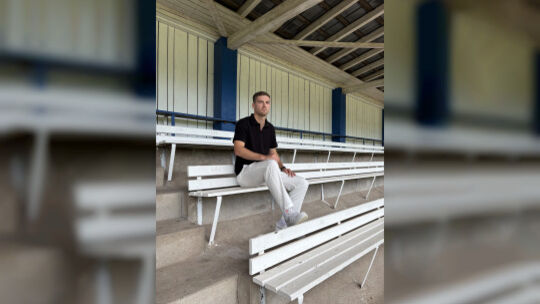 Vom Siegener Leimbachstadion ins Wissener Dr.-Grosse-Sieg-Stadion in Wissen: Jannik Krämer wird kommende Saison die Schuhe für d Vom Siegener Leimbachstadion ins Wissener Dr.-Grosse-Sieg-Stadion in Wissen: Jannik Krämer wird kommende Saison die Schuhe für d