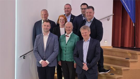 Das neue Präsidium des Sportbundes Rheinland, hintere Reihe von links: Michael Maxheim, Thomas Hombach. Mittlere Reihe von links Das neue Präsidium des Sportbundes Rheinland, hintere Reihe von links: Michael Maxheim, Thomas Hombach. Mittlere Reihe von links
