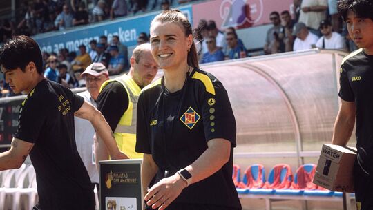 Michelle Potthast ist seit 1. Januar offizielle Co-Trainerin bei der TuS Koblenz und erwirbt parallel als eine von 51 Teilnehmer Michelle Potthast ist seit 1. Januar offizielle Co-Trainerin bei der TuS Koblenz und erwirbt parallel als eine von 51 Teilnehmer