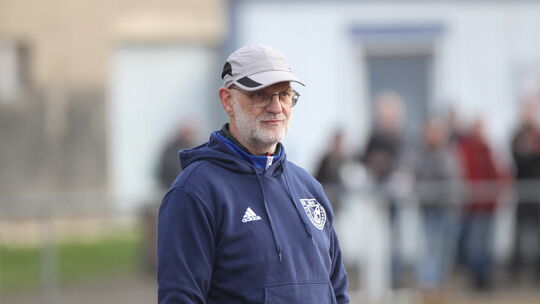 Matthias Haag führt als Trainer des SV Niederwörresbach eine ganz junge Mannschaft in diee nächste Saison. Matthias Haag führt als Trainer des SV Niederwörresbach eine ganz junge Mannschaft in diee nächste Saison.