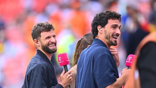 Thomas Müller (l) und Mats Humels Thomas Müller (l) und Mats Humels