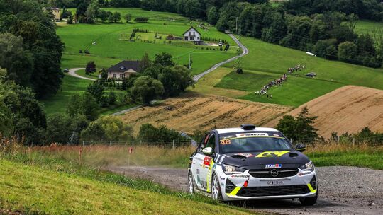 In malerischen Oberschlesien belegte Claire Schönborn mit ihrem Beifahrer Michael Wenzel bei der Rallye Polen in ihrem Opel Cors In malerischen Oberschlesien belegte Claire Schönborn mit ihrem Beifahrer Michael Wenzel bei der Rallye Polen in ihrem Opel Cors
