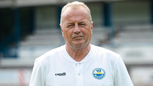 Wissens Trainer Dirk Hannappel wechselte am ersten Spieltag drei Tore ein. Wissens Trainer Dirk Hannappel wechselte am ersten Spieltag drei Tore ein.