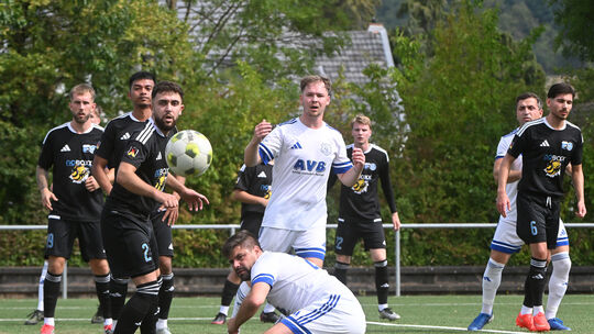 Für die SG Landskrone Heimersheim um Florian Schäfer und Jan Rieder (in Weiß) ist die Saison in der Kreisliga A 5 bisher optimal Für die SG Landskrone Heimersheim um Florian Schäfer und Jan Rieder (in Weiß) ist die Saison in der Kreisliga A 5 bisher optimal