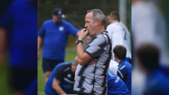 Macht derzeit mit seinem Team eine schwere Phase durch: Jens Bohr, der Trainer der SG Meisenheim/Desloch/Lauschied. Macht derzeit mit seinem Team eine schwere Phase durch: Jens Bohr, der Trainer der SG Meisenheim/Desloch/Lauschied.