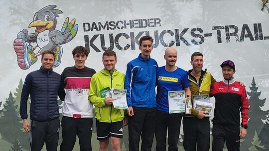Bei den Männern war das Podium über die 9,5 Kilometer am Ende doppelt besetzt, weil die Top 3 beim Kuckuckstrail in Damscheid fa Bei den Männern war das Podium über die 9,5 Kilometer am Ende doppelt besetzt, weil die Top 3 beim Kuckuckstrail in Damscheid fa