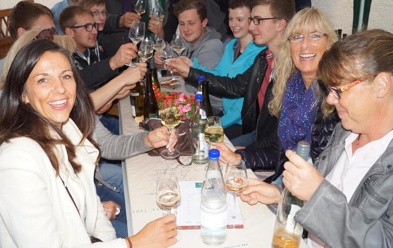 Nahe Wein Hopping In Monzingen Wird S Wieder Feuchtfrohlich Rhein Zeitung