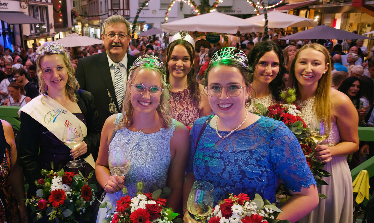 Auf die Heimat und die Winzer! Cochem feiert ein Weinfest, wie es alle