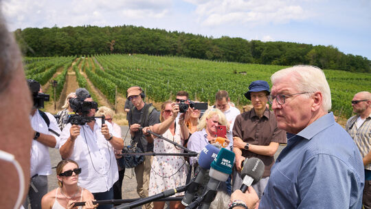 Bundespräsident besucht Ahrtal