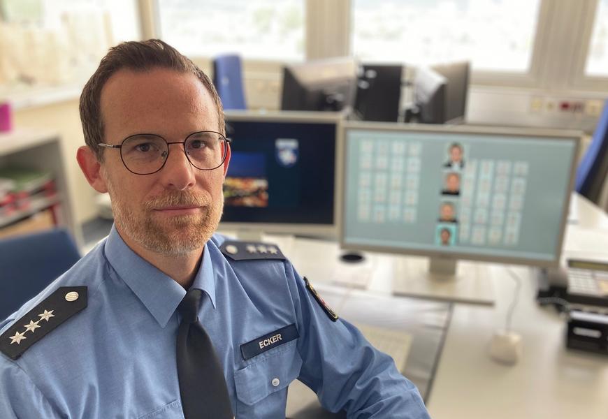 Er Sieht Es Tätern An Der Nase An Florian Ecker Ist Super Recognizer Der Polizei Im Land 3325