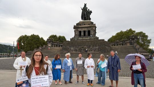 #Bademantelchallenge Deutschen Eck Koblenz