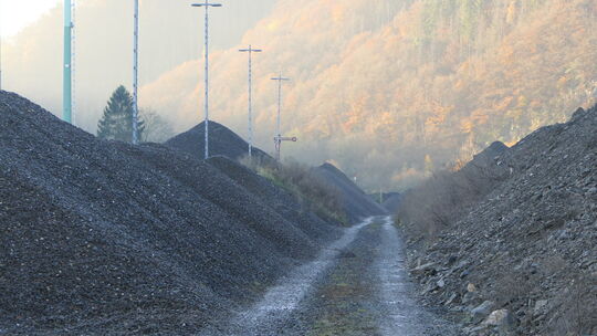 kreuzberg-bahngelande-schotterlager-1