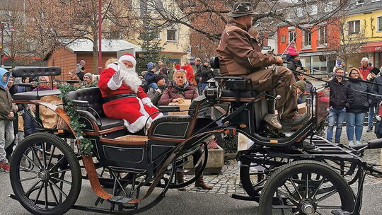 wbg-stadt-nikolausparade-11-2022001-heller