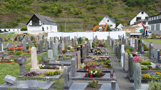 foto-tarrach-friedhof-altenahr