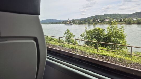 20240725 Bahnfahrt Blick auf den Rhein