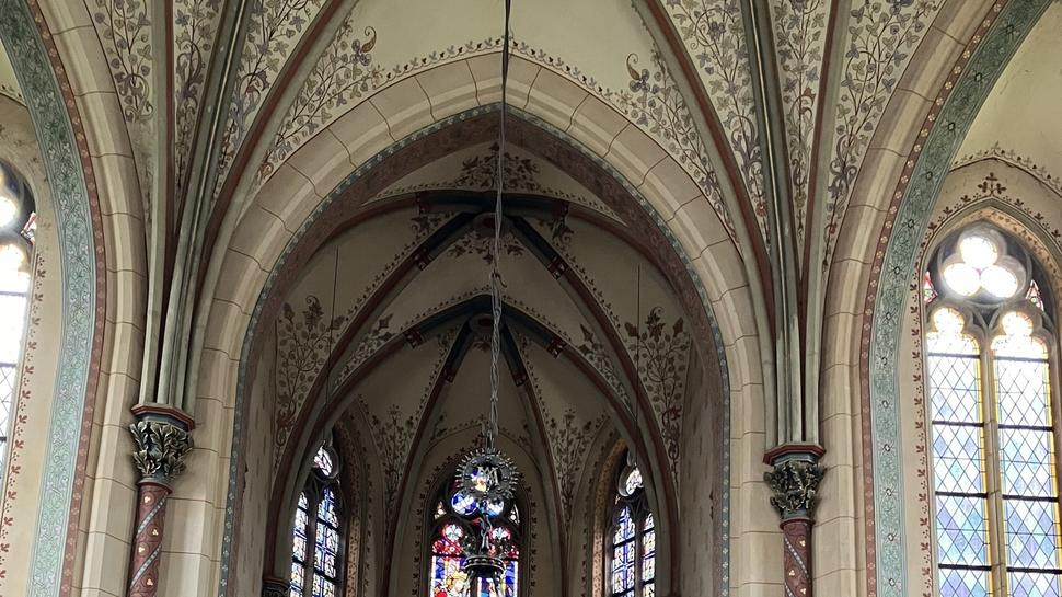 Zum Leben erweckt wurde in diesem Sommer die Marienkapelle in Adenau mittels einer Konzertreihe. Allerdings sorgte der Zustand des Kirchenraums vor dem ersten Konzert für Unmut.  Foto: Claudia Voß