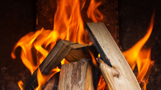 Holzfeuer