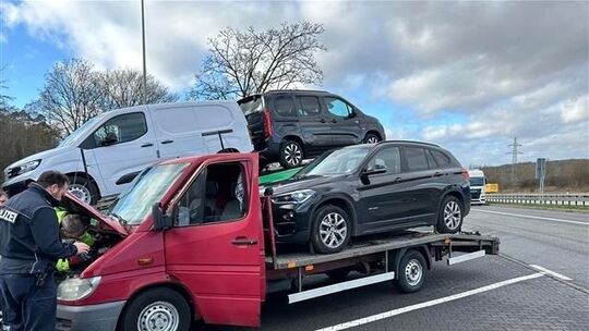 Dieser Transporter durfte seine Fahrt nicht fortsetzen.