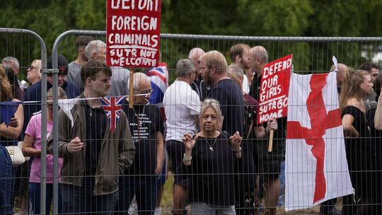 Protest gegen Asylbewerber in Großbritannien Protest gegen Asylbewerber in Großbritannien