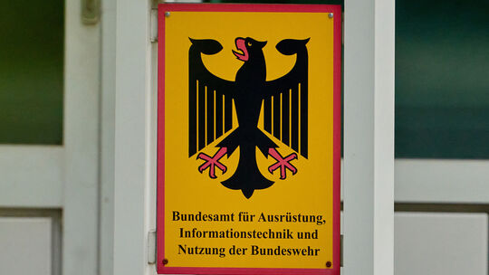 Das Bundesamt für Ausrüstung, Informationstechnik und Nutzung der Bundeswehr (BAAINBw) in Koblenz hat großen Personalbedarf. Was Das Bundesamt für Ausrüstung, Informationstechnik und Nutzung der Bundeswehr (BAAINBw) in Koblenz hat großen Personalbedarf. Was