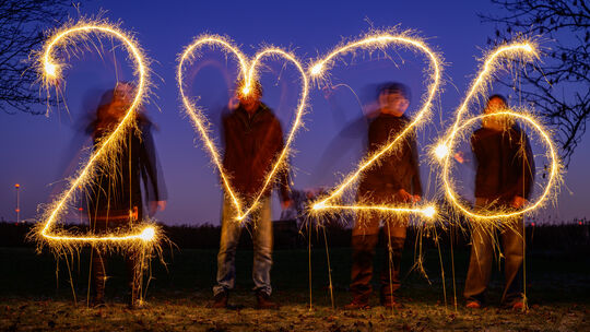 Was bringt das Jahr 2026? Das wollten wir von unseren Lesern wissen. Mehr als 2000 von ihnen haben an unserer Befragung teilgeno Was bringt das Jahr 2026? Das wollten wir von unseren Lesern wissen. Mehr als 2000 von ihnen haben an unserer Befragung teilgeno