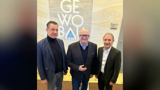 Da war die Welt noch in Ordnung - zumindest oberflächlich. Das Foto stammt aus dem Januar 2024 und zeigt Oberbürgermeister Emanu Da war die Welt noch in Ordnung - zumindest oberflächlich. Das Foto stammt aus dem Januar 2024 und zeigt Oberbürgermeister Emanu