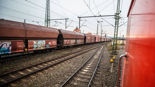 Das Bürgernetzwerk Pro Rheintal klagt gegen die Lärmbelästigung durch Güterzüge. Das Bürgernetzwerk Pro Rheintal klagt gegen die Lärmbelästigung durch Güterzüge.