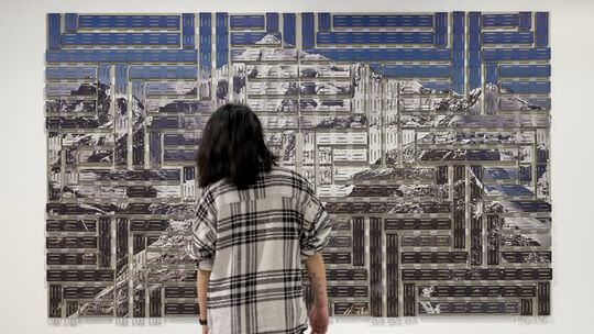 Die Welt versteht Thomas Bayrle als riesiges Gewebe - und als solches konstruiert er auch seine Bilder wie hier das Werk "Weissh Die Welt versteht Thomas Bayrle als riesiges Gewebe - und als solches konstruiert er auch seine Bilder wie hier das Werk "Weissh