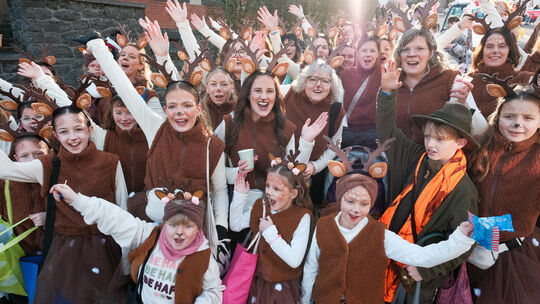 Karnevalsumzug am Schwerdonnerstag in Gamlen im Kreis Cochem-Zell Karnevalsumzug am Schwerdonnerstag in Gamlen im Kreis Cochem-Zell