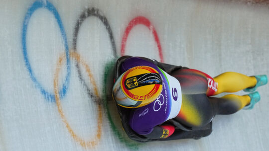 Mit Startnummer sechs ist Jacqueline Pfeifer in Cortina d'Ampezzo ins Rennen gegangen. Nach zwei von vier Läufen liegt die 31-Jä Mit Startnummer sechs ist Jacqueline Pfeifer in Cortina d'Ampezzo ins Rennen gegangen. Nach zwei von vier Läufen liegt die 31-Jä