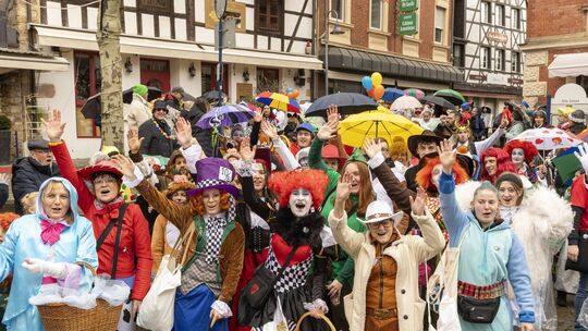Der TV Oberstein beim Romozug Idar-Oberstein: so bunt, so fröhlich. Der TV Oberstein beim Romozug Idar-Oberstein: so bunt, so fröhlich.