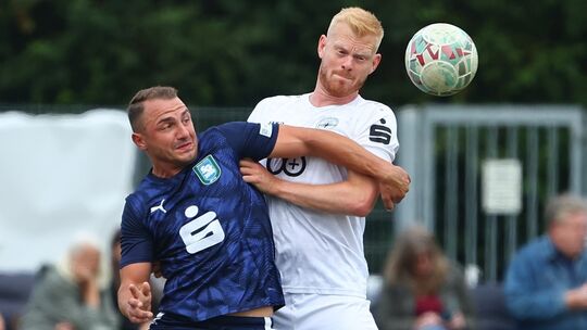 Ans Hinspiel haben Philipp Schmitz (rechts) und seine Andernacher Mitspieler keine guten Erinnerung, unterlag man zu Hause gegen Ans Hinspiel haben Philipp Schmitz (rechts) und seine Andernacher Mitspieler keine guten Erinnerung, unterlag man zu Hause gegen