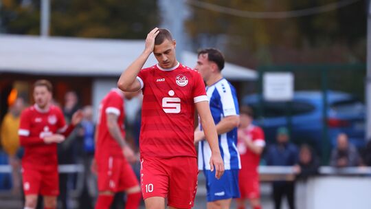 Immendorfs Jan Knopp erzielte zwar den zwischenzeitlichen Führungstreffer für seinen TuS. Allerdings kassierte seine Mannschaft Immendorfs Jan Knopp erzielte zwar den zwischenzeitlichen Führungstreffer für seinen TuS. Allerdings kassierte seine Mannschaft