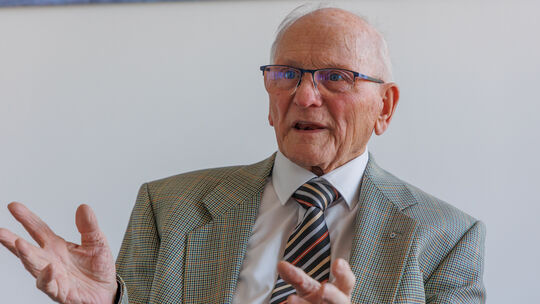 Harald Süßenbach ist 1994 Chef der Koblenzer Mordkommission. Der heute 82-Jährige leitet damals auch die Soko im Fall Amy Lopez. Harald Süßenbach ist 1994 Chef der Koblenzer Mordkommission. Der heute 82-Jährige leitet damals auch die Soko im Fall Amy Lopez.