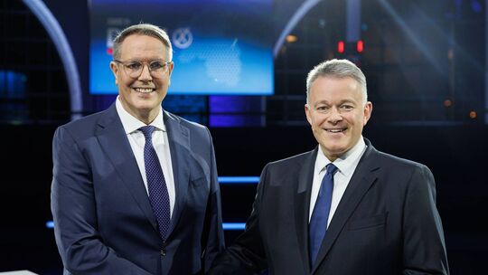 Amtsinhaber Alexander Schweitzer (SPD, links) tritt bei der Landtagswahl am 22. März gegen Herausforderer Gordon Schnieder (CDU) Amtsinhaber Alexander Schweitzer (SPD, links) tritt bei der Landtagswahl am 22. März gegen Herausforderer Gordon Schnieder (CDU)