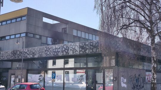 Aus noch ungeklärter Ursache brach in einem Büroraum des leer stehenden Gebäudekomples der ehemaligen Remagener Post ein Brand a Aus noch ungeklärter Ursache brach in einem Büroraum des leer stehenden Gebäudekomples der ehemaligen Remagener Post ein Brand a